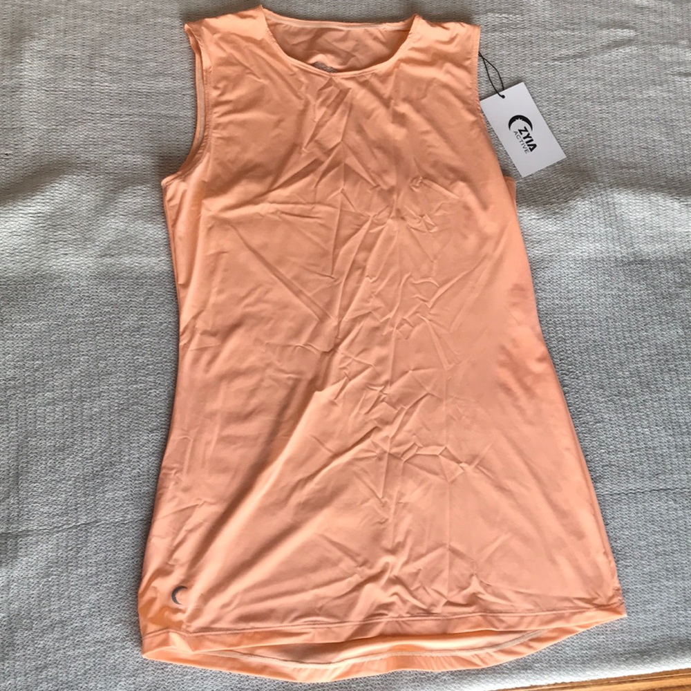 NWT Zyia Tank top size M